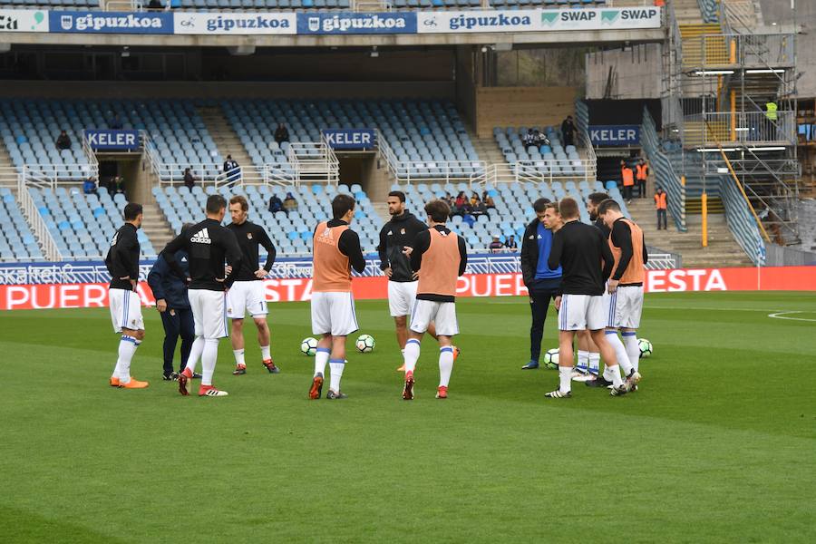 Partido bajo la lluvia en Anoeta entre la Real Sociedad y el Getafe