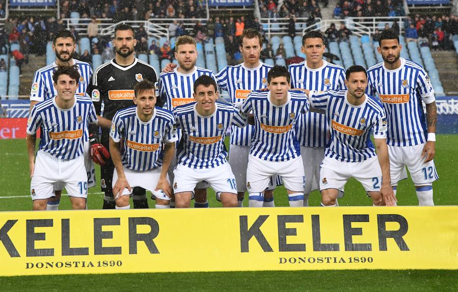 Partido bajo la lluvia en Anoeta entre la Real Sociedad y el Getafe