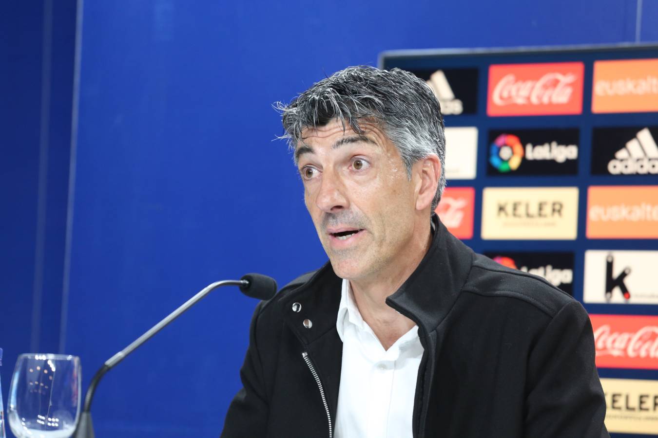 Imanol Alguacil ha sido presentado como nuevo entrenador de la Real Sociedad, sustituyendo de este modo a Eusebio Sacristán. Mikel Labaka será su segundo entrenador.