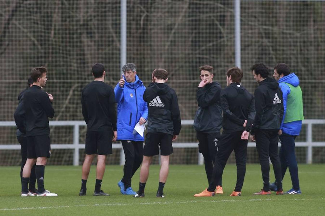 Eusebio y Loren han acudido a las instalaciones antes de la sesión para despedirse de la plantilla
