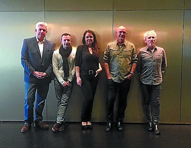 German Ormazabal, Pello Ramirez, Ainhoa Garmendia, Andoni Egaña y Garikoitz Mendizabal.

