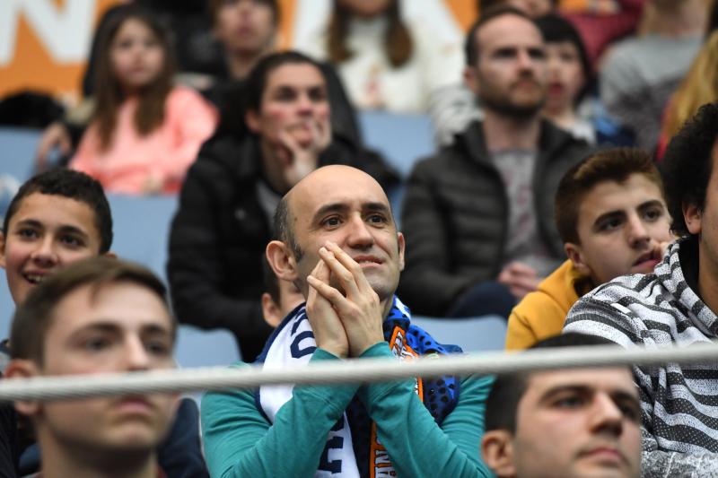 El Baskonia se lleva la victoria, 72-84. Los alaveses hacen valer su calidad para imponerse a un Gipuzkoa Basket que brilló en la primera mitad pero que tuvo que hincar la rodilla ante un rival superior.