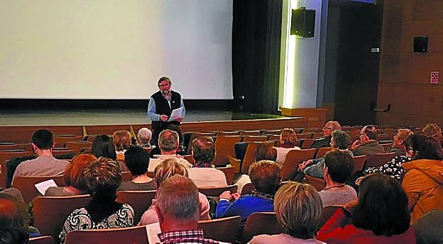 Asistencia. Buena asistencia al ciclo de ópera. 