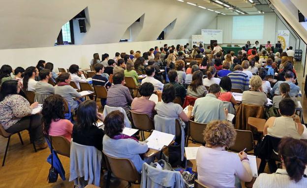 Asistentes a los cursos de verano de la UPV/EHU. 