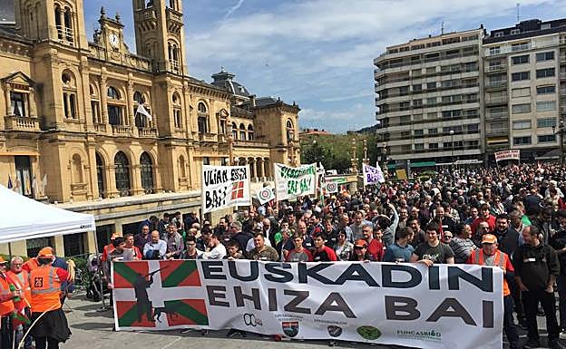 Los cazadores piden el fin de «insultos y amenazas» con una manifestación en San Sebastián