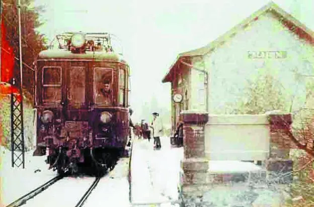 La antigua estación de tren de la anteiglesia de Marin. 