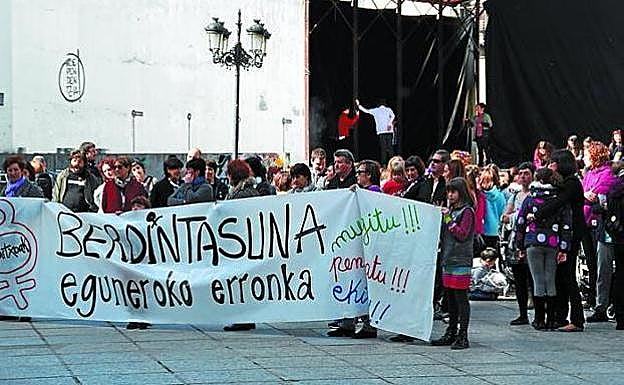 La igualdad de genero en Euskadi mejora menos en el ambito del poder.
