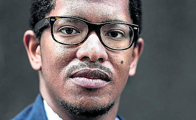 Floryan Nérin, ingeniero electrónico, se quedó sin padre cuando tenía 18 años.