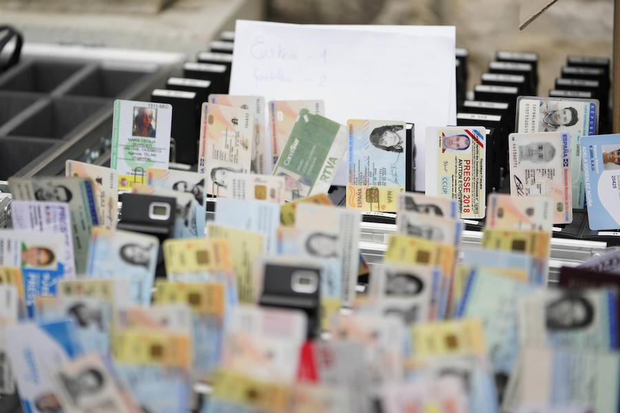 La villa Arnaga, en Kanbo, ha acogido la cumbre, organizada por el Grupo Internacional de Contacto (GIC), el Foro Social Permanente y la asociación vascofrancesa Bake Bidea, y que ha reunido a «personalidades internacionales» que han avalado la decisión de disolverse hecha pública este jueves por ETA.