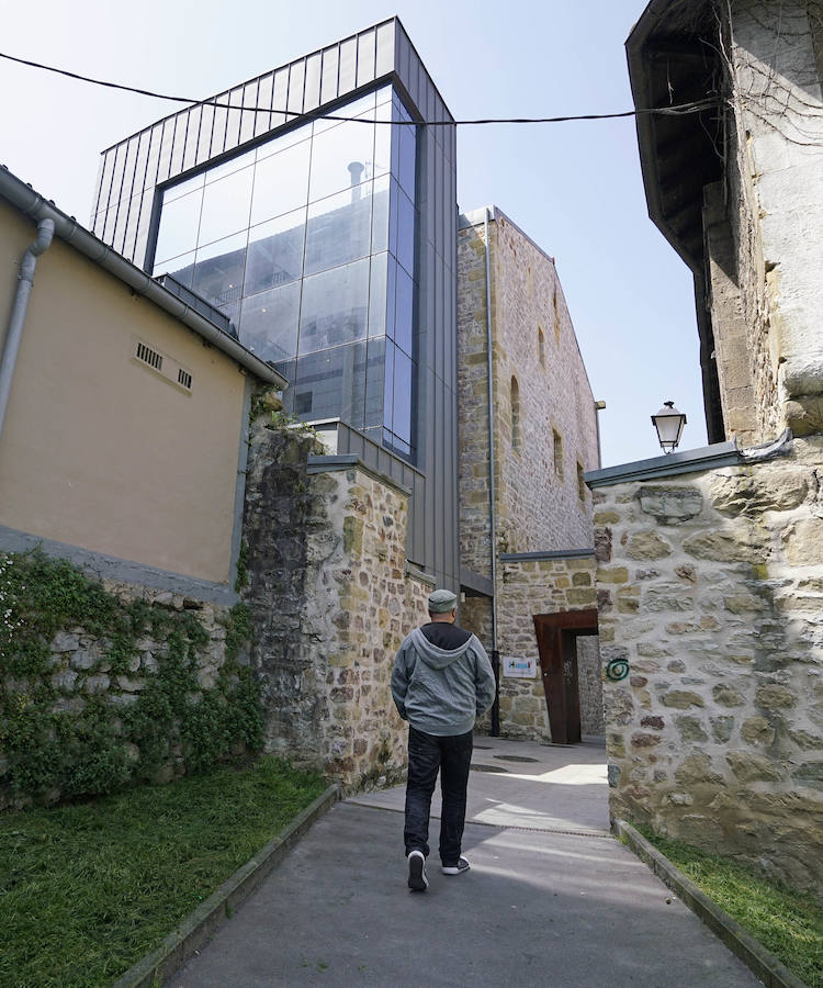 Los municipios de la bahía de Pasaia se benefician de ayudas forales que permiten acometer mejoras urbanísticas y crear nuevos equipamientos. La Diputación y las localidades implicadas han firmado un nuevo convenio que suma 8,4 millones en cuatro años