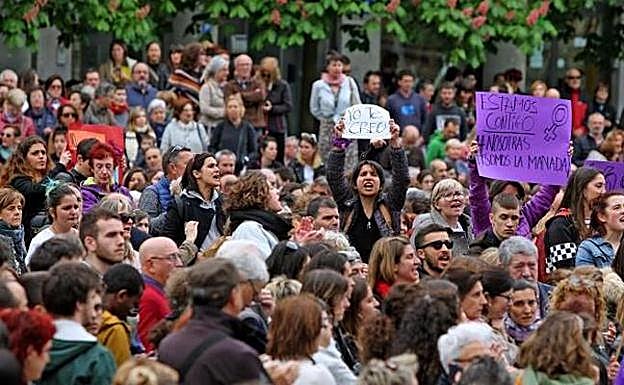 Estudiantes vascos se suman el jueves a la huelga contra la sentencia de 'La Manada' de la Audiencia de Pamplona por la agresión a una joven en los Sanfermines de 2016