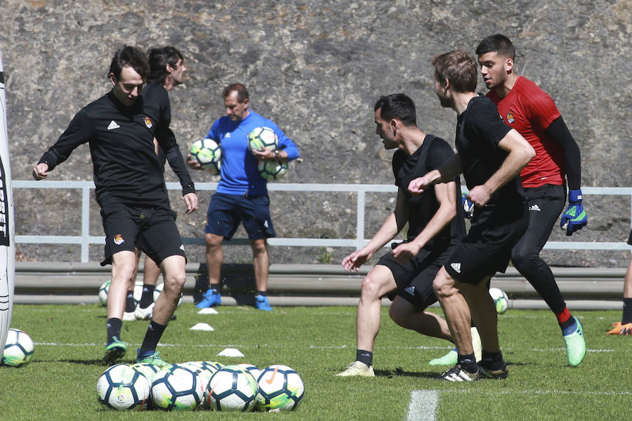Los jugadores de la Real Sociedad han entrenado este viernes en Zubieta de cara al partido de mañana a las 16.15 horas en Anoeta contra el Leganés en Anoeta.