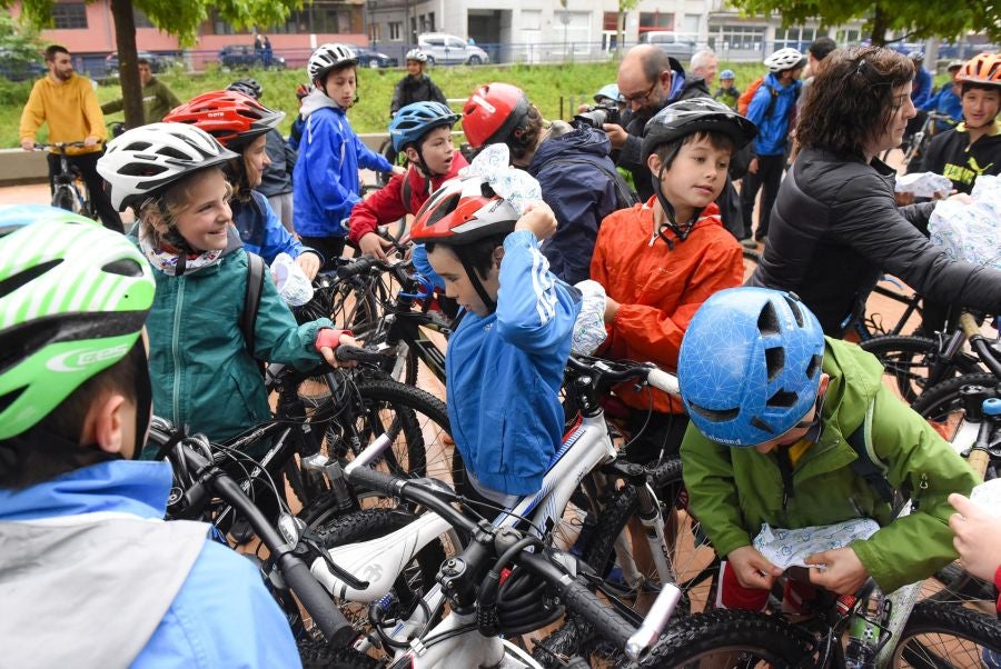 Gipuzkoa vive hoy y mañana sobre dos ruedas de la mano de la segunda feria Bicibizi, que desplegará un intenso programa de actividades, recorridos, talleres y actuaciones con la bicicleta como argumento.
