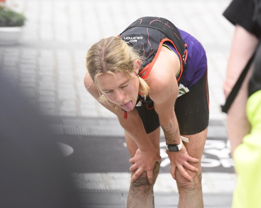 El joven suizo Rémi Bonnet (23 años) se ha impuesto en la categoría masculina de la Zegama-Aizkorri tras completar la prueba en 3:53:57.