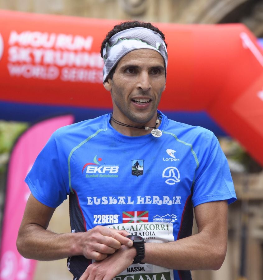 El joven suizo Rémi Bonnet (23 años) se ha impuesto en la categoría masculina de la Zegama-Aizkorri tras completar la prueba en 3:53:57.