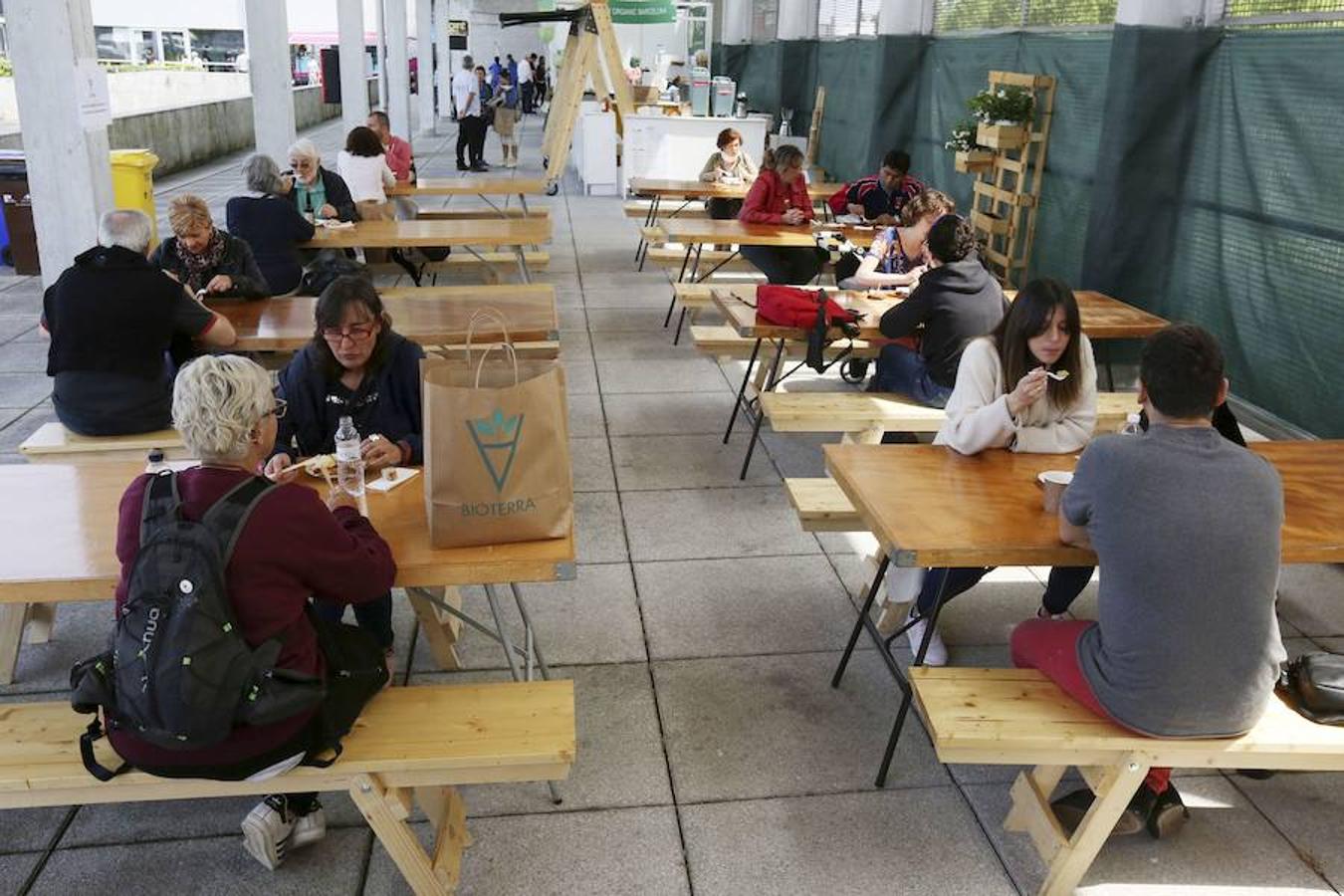 Este año Bioterra vuelve a acercar productos y servicios ecológicos y sostenibles. Su rigor, variedad y sus actividades complementarias hacen que este sea el evento de referencia en Euskadi. 