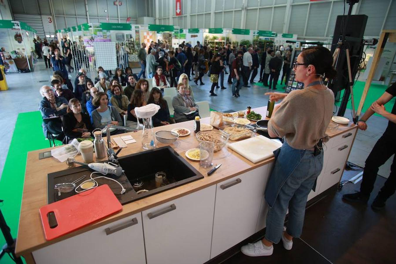Este año Bioterra vuelve a acercar productos y servicios ecológicos y sostenibles. Su rigor, variedad y sus actividades complementarias hacen que este sea el evento de referencia en Euskadi. 