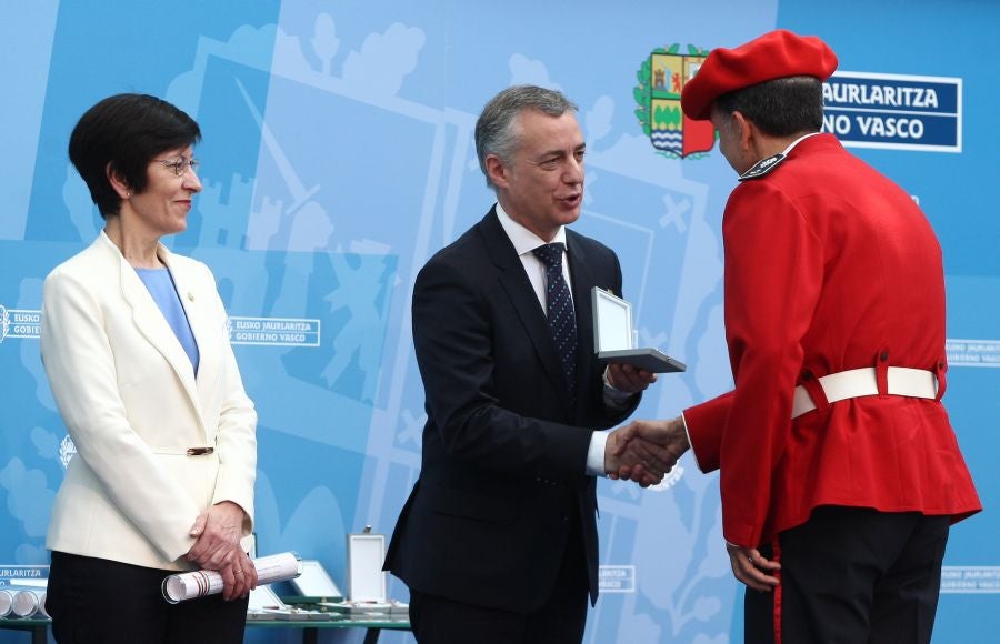 El museo de la Ertzaintza en Arkaute tendrá un «espacio permanente» dedicado a todos los agentes víctimas del terrorismo o fallecidos en acto de servicio, ha anunciado hoy el lehendakari, Iñigo Urkullu, durante la entrega de condecoraciones a ertzainas y policías de otros cuerpos.