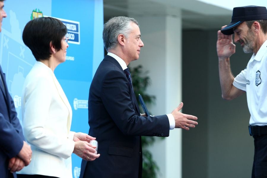 El museo de la Ertzaintza en Arkaute tendrá un «espacio permanente» dedicado a todos los agentes víctimas del terrorismo o fallecidos en acto de servicio, ha anunciado hoy el lehendakari, Iñigo Urkullu, durante la entrega de condecoraciones a ertzainas y policías de otros cuerpos.