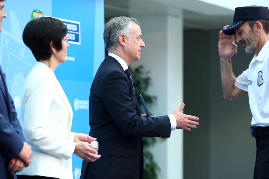 El museo de la Ertzaintza en Arkaute tendrá un «espacio permanente» dedicado a todos los agentes víctimas del terrorismo o fallecidos en acto de servicio, ha anunciado hoy el lehendakari, Iñigo Urkullu, durante la entrega de condecoraciones a ertzainas y policías de otros cuerpos.