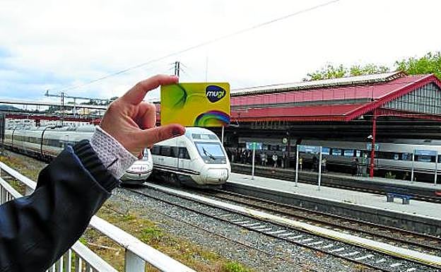 Los servicios de trenes de Renfe se podrán utilizar con la tarjeta Mugi que ya es el elemento de pago y bonificaciones en el resto del transporte de Gipuzkoa 
