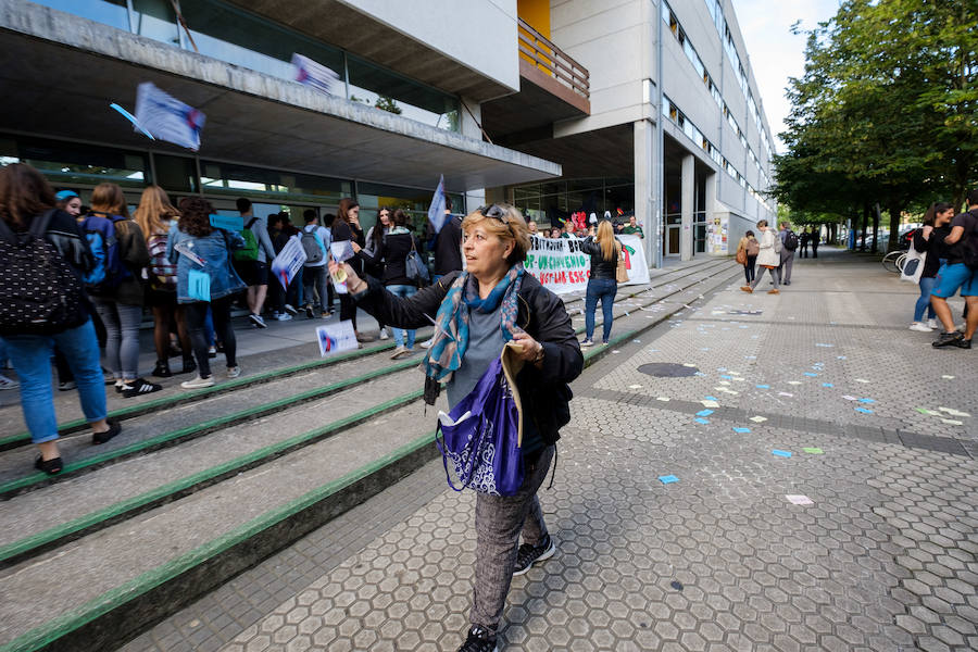 Más de 11.000 alumnos vascos han iniciado esta mañana las pruebas de acceso a la universidad. Las prueba de selectividad durarán tres días,