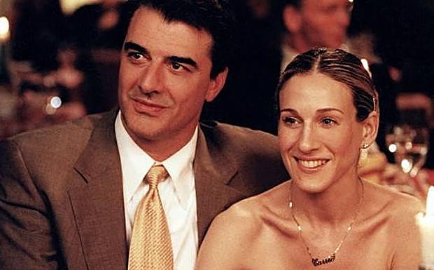 Sarah Jessica Parker y Chris Noth, pareja de ficción en 'Sexo en Nueva York' (1998 - 2004).(