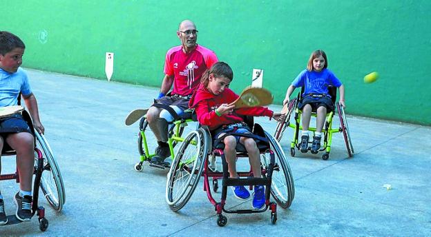 Esta misma semana tuvo lugar la jornada de sensibilización deportiva en la zona de Los Tilos. 