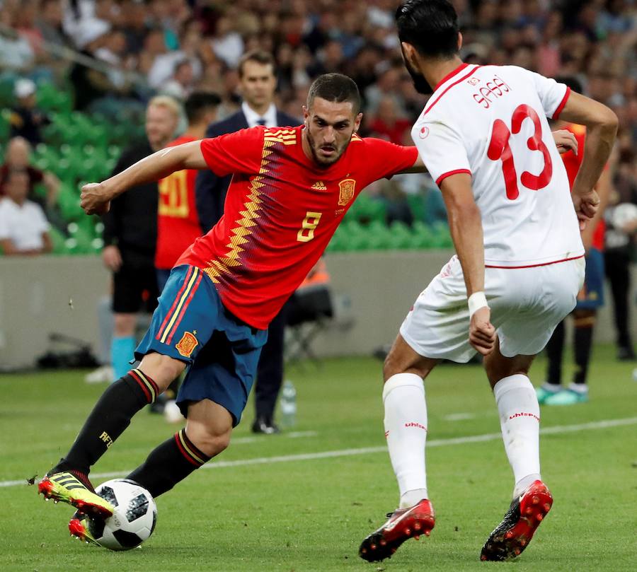 Un tanto de Iago Aspas en la recta final del choque sirvió para que España se adjudicase la victoria en el Krasnodar Stadium, tras un partido en el que 'La Roja' sufrió más de lo previsto ante la selección africana.