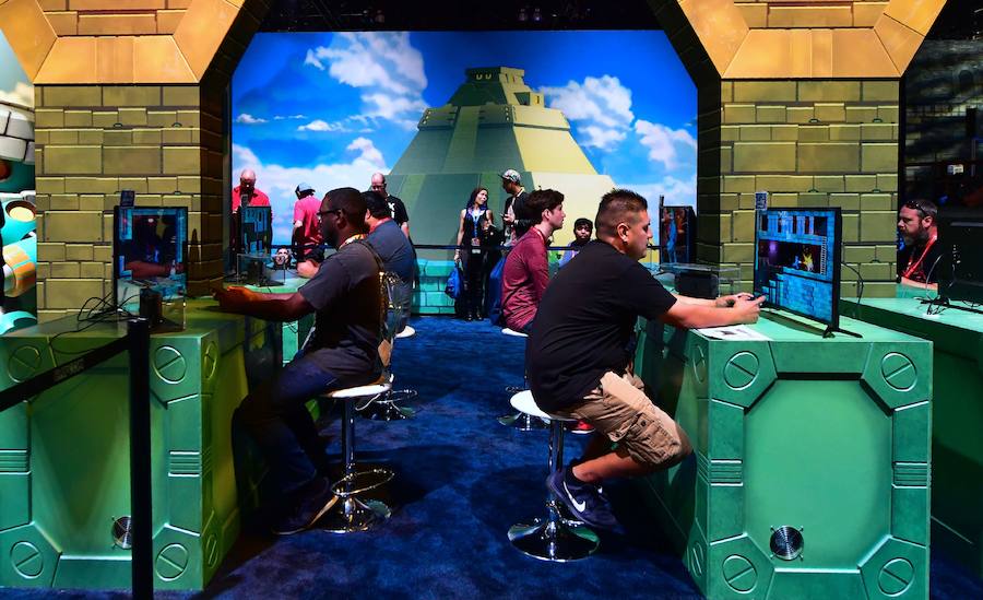 El «streaming» y otras vías de futuro para el sector de los videojuegos han sido protagonistas destacados en la feria E3, que cierra este jueves sus puertas en Los Ángeles.
