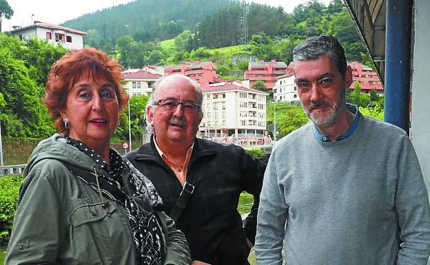 Transplantados. Koro Aldaz, Imanol García y Luis Gómez. 