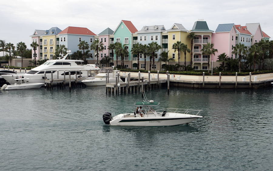 Las interminables playas paradisíacas de la Rivera Maya, Punta Cana o Varadero se imponen por su atractivo con kilómetros de arena blanca y fina, aguas cristalinas y de un azul turquesa intenso