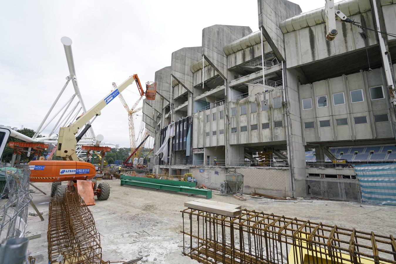 El nuevo campo de la Real Sociedad continúa su transformación.