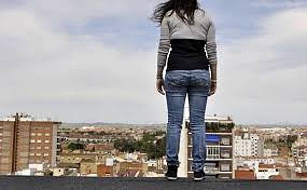 El Gobierno Vasco trabaja en un plan que busca prevenir los suicidios, que provocan casi 200 muertes al año