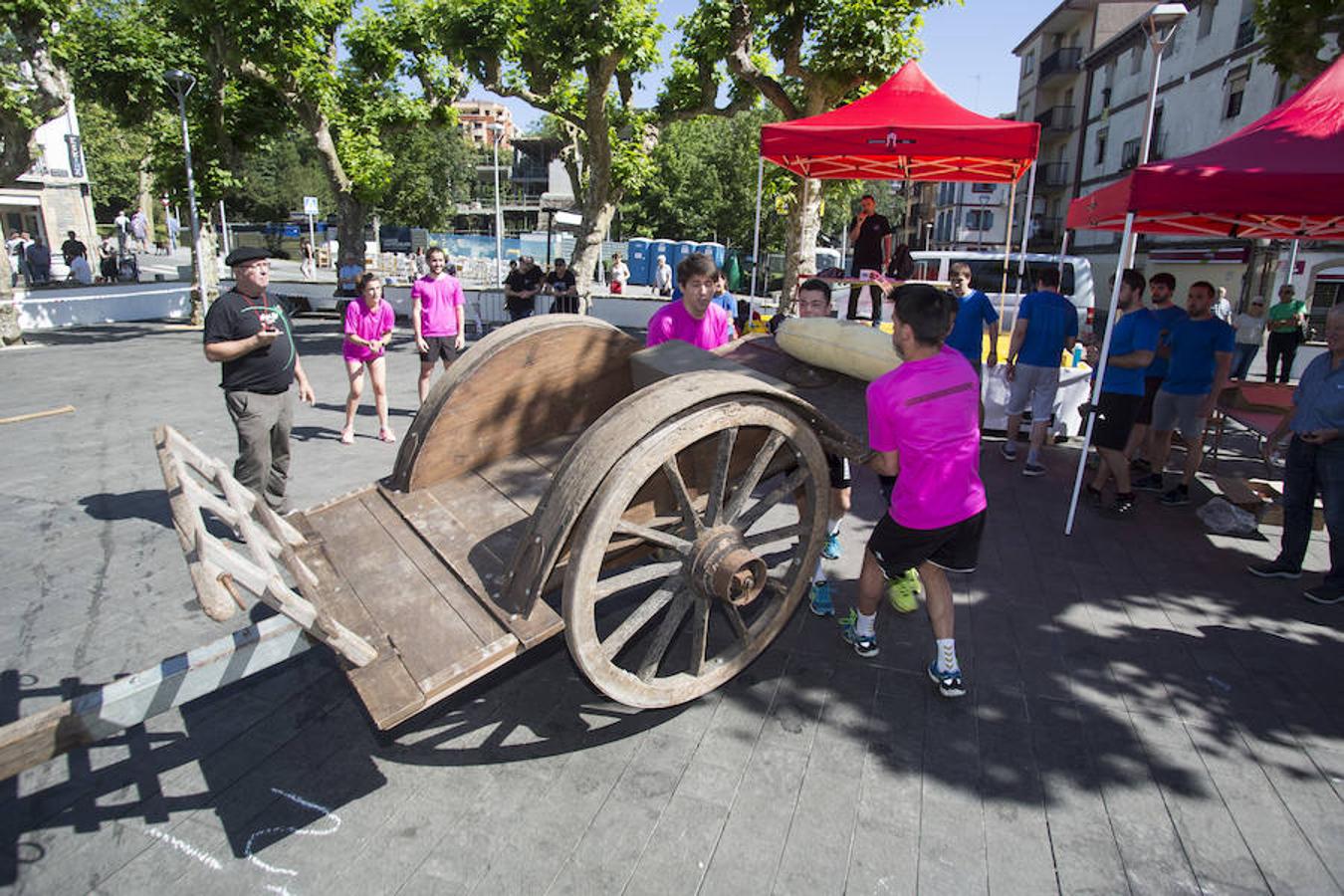 La comida de cuadrillas y diferentes actividades sirvieron de aperitivo para el arranque de las fiestas
