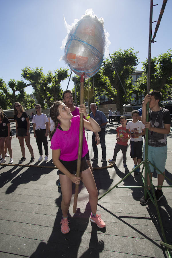 La comida de cuadrillas y diferentes actividades sirvieron de aperitivo para el arranque de las fiestas