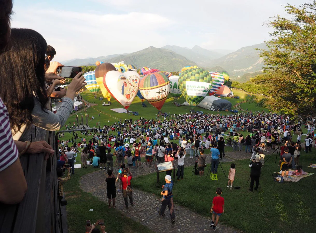 En Taiwan se ha celebrado el festival internacional de globos aerostáticos, donde más de 18 paíeses han sido representados por estos globos.