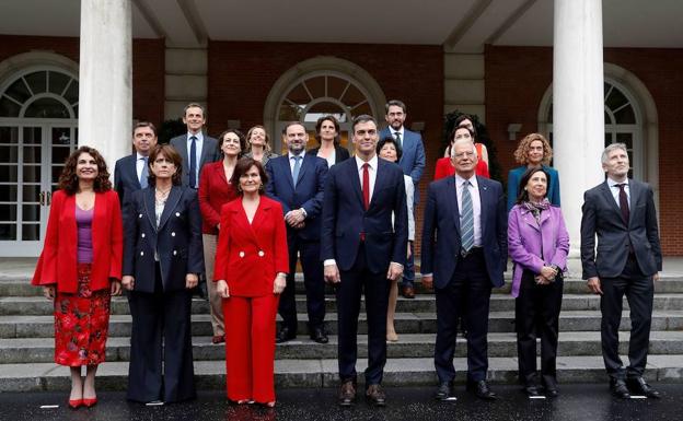 Foto de familia del Gobierno de Pedro Sánchez.