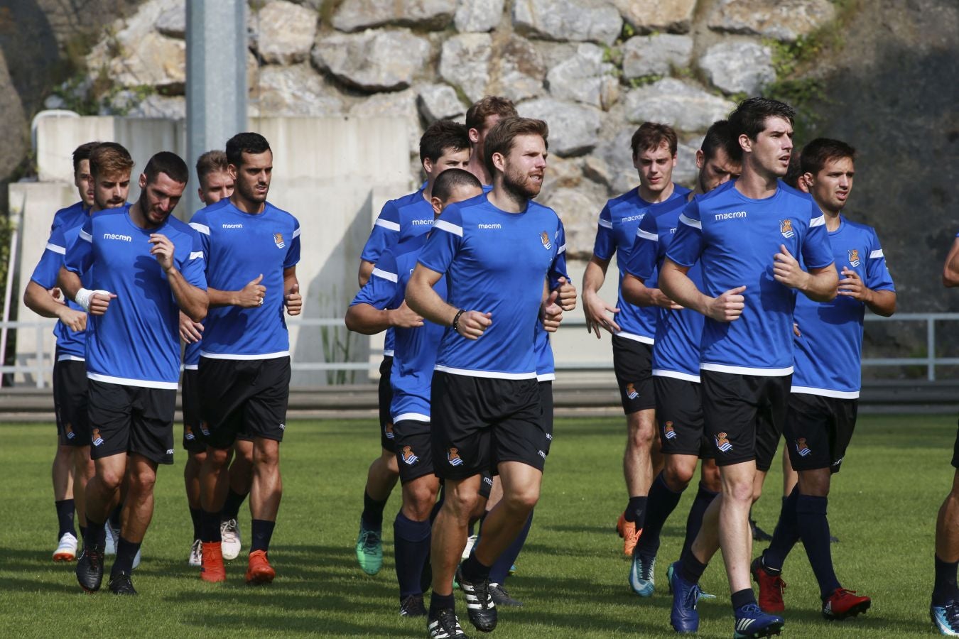 Segundo entrenamiento de la semana en Zubieta para los hombres de Asier Garitano.