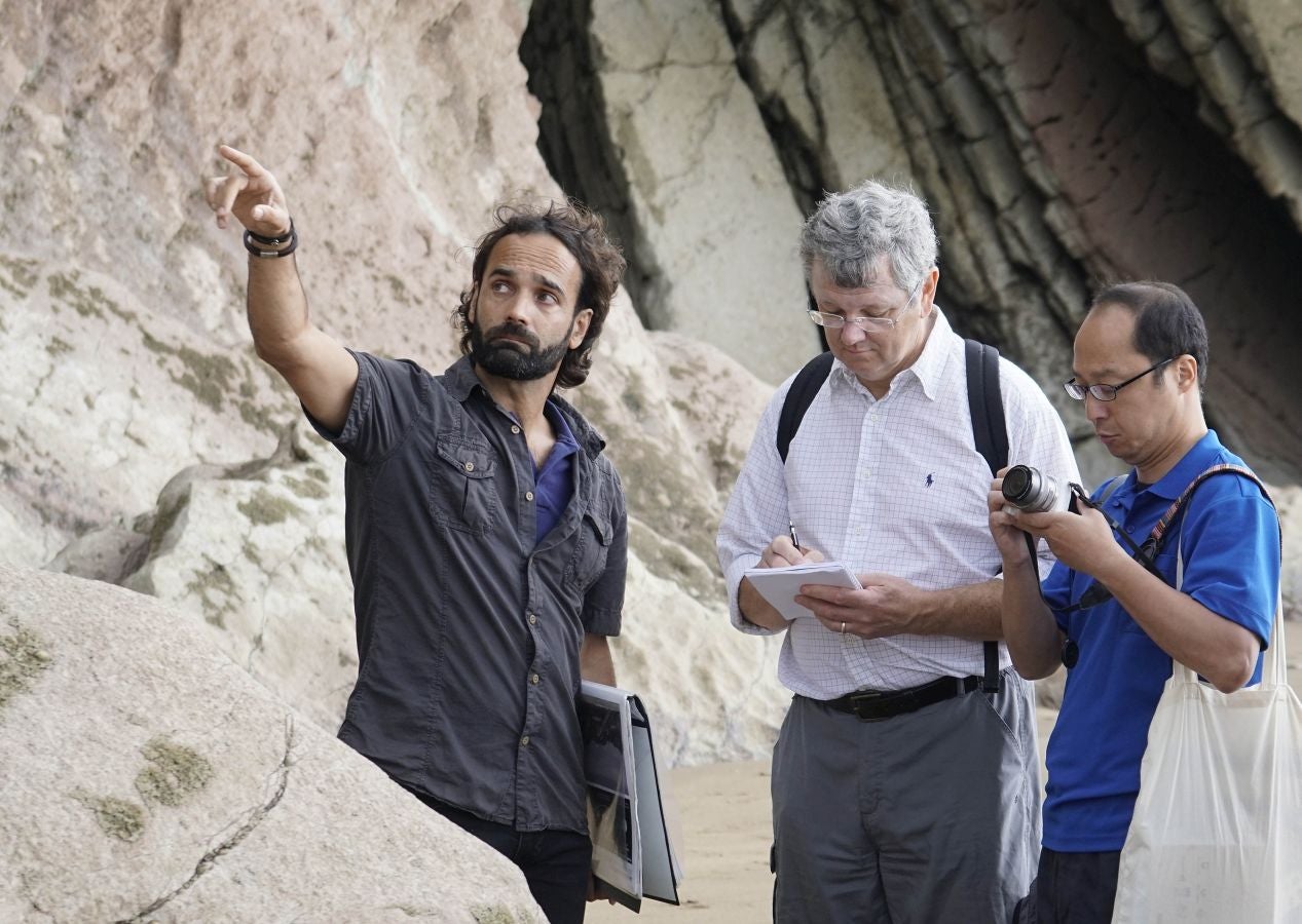 Cuatro años después de su primer proceso de revalidación, superado de manera contundente con una 'tarjeta verde', el Geoparque de la Costa Vasca acoge a evaluadores internacionales de la Unesco para determinar si continúa como Geoparque Mundial de la Unesco por un período de otros cuatro años.