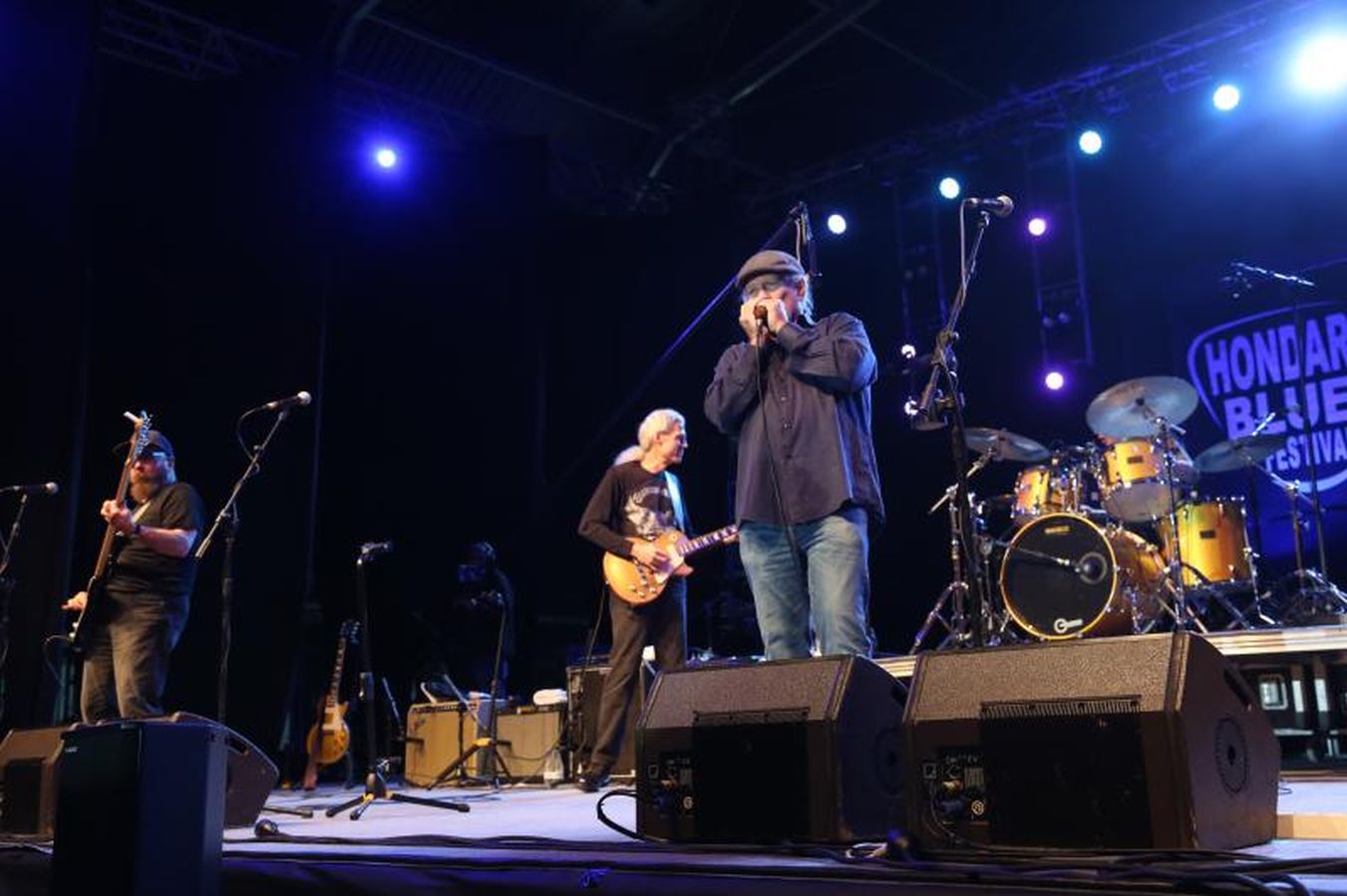 Esta noche, la actividad musical se concentra en la Benta, cuya enorme carpa alberga las actuaciones de Noa Voll Damn & The Hell Drinkers, JT Lauritsen & The Buckshot Hunters y los Canned Heat