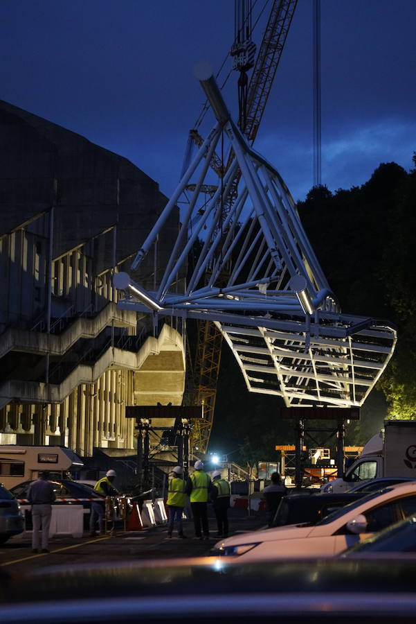 La previsión es que la megaestructura que caracterizará al estadio quede configurada a mediodía