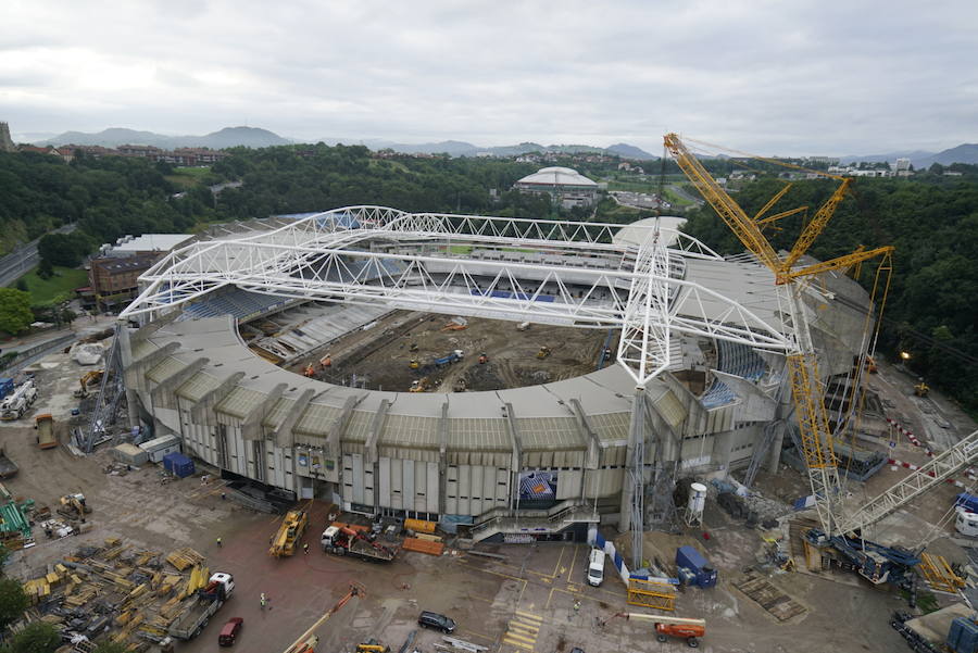La previsión es que la megaestructura que caracterizará al estadio quede configurada a mediodía