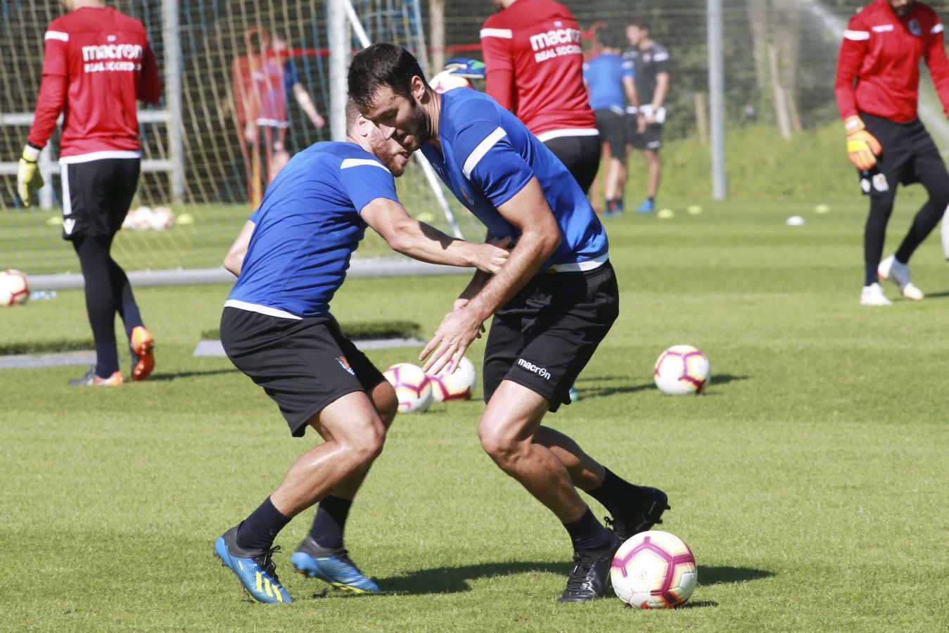 El mexicano ha retomado los entrenamientos tras disfrutar de unos días de descanso consesuados con la Real Sociedad al haber participado en el Mundial