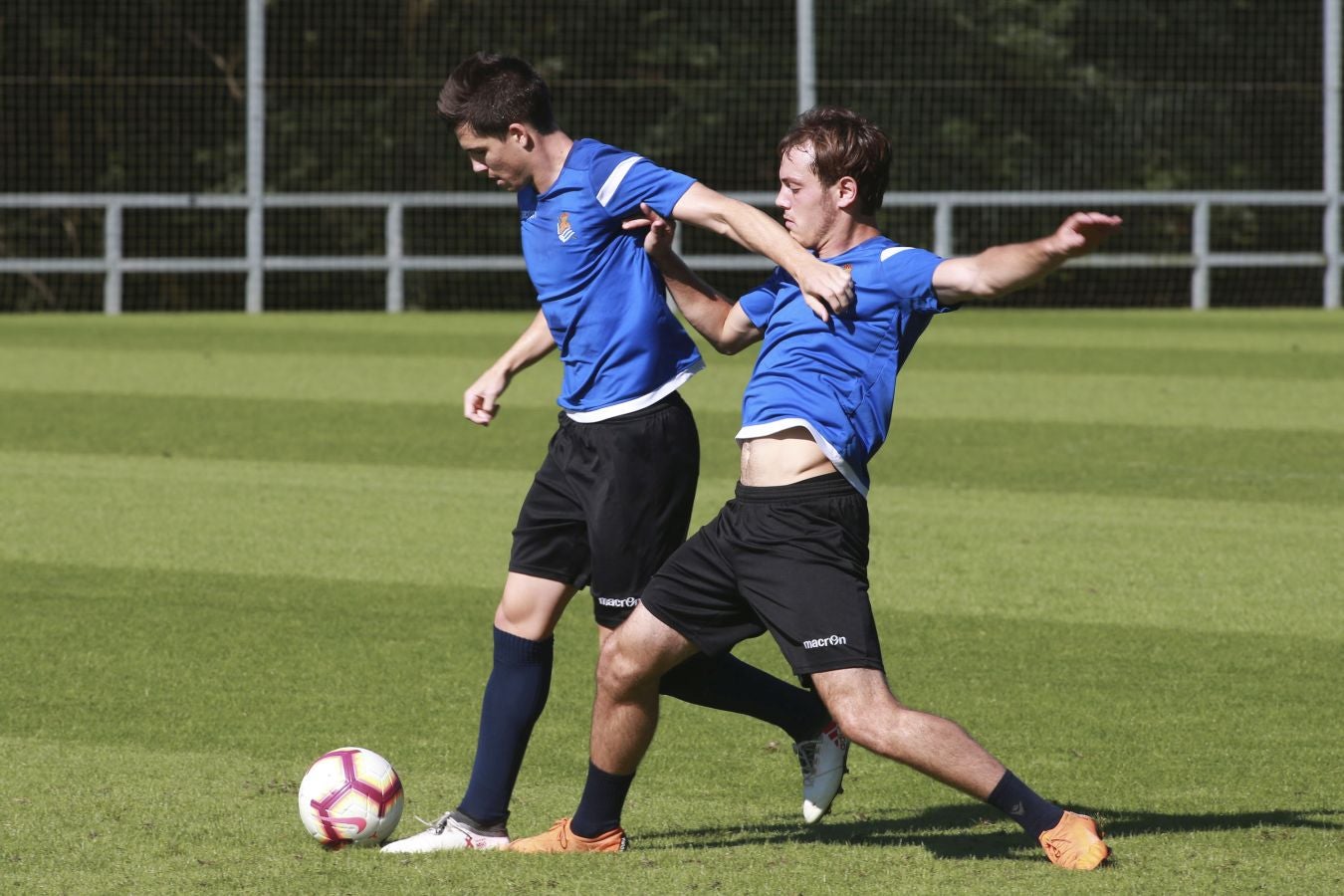 El mexicano ha retomado los entrenamientos tras disfrutar de unos días de descanso consesuados con la Real Sociedad al haber participado en el Mundial