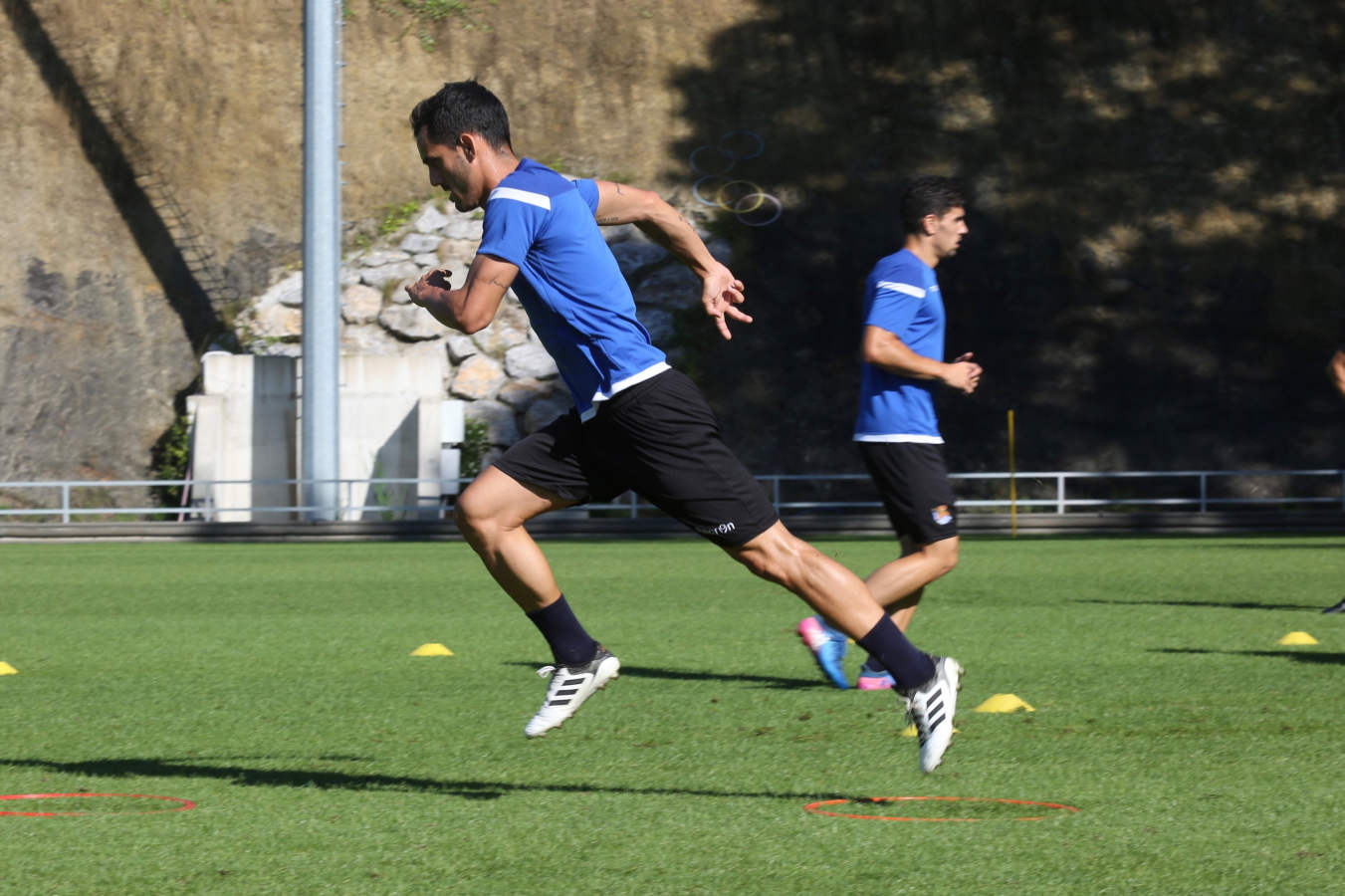 El mexicano ha retomado los entrenamientos tras disfrutar de unos días de descanso consesuados con la Real Sociedad al haber participado en el Mundial