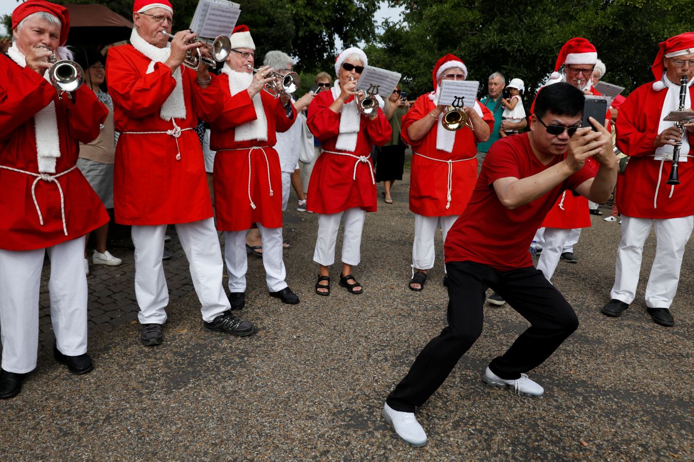 Este domingo se ha celebrado la 61ª conferencia anual de Papá Noel en Copenhague. Más de 150 Santa Claus se reunieron ayer en Dinamarca