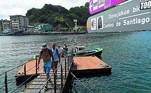 Cada vez son más los peregrinos que escogen el Camino del Norte para llegar a Santiago.