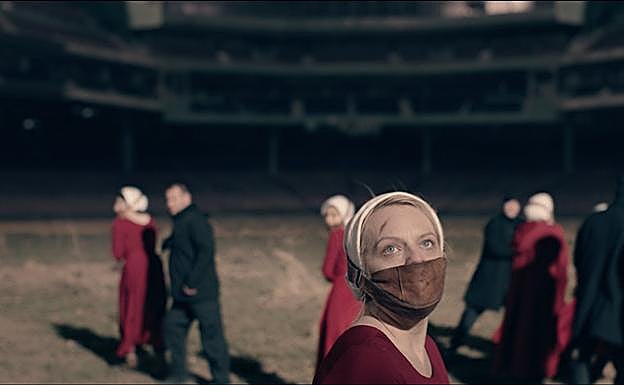 Elisabeth Moss es la protagonista de 'The Handmaid's Tale' (2017-.)