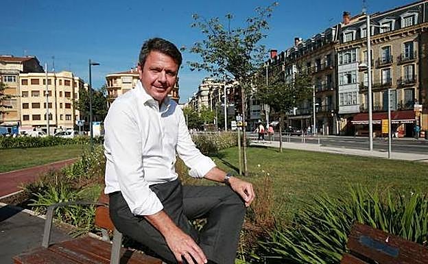 Santano cree que una moción de censura «clarificaría la visión que cada grupo tiene de Irun»